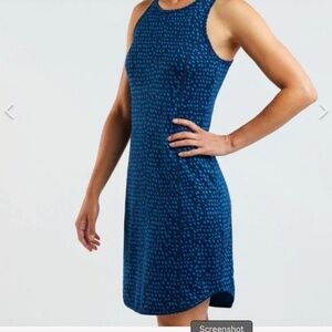 Title Nine Alpha Racerback Dress - Batik Dot Size Medium